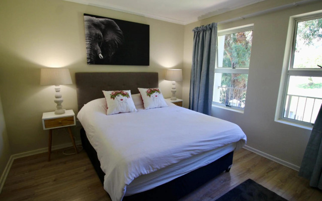 Tamboerskloof 2 bed apartment