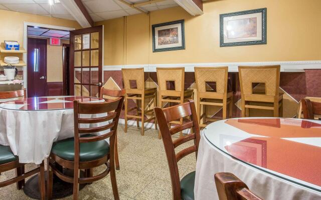 Econo Lodge Montpelier I-89