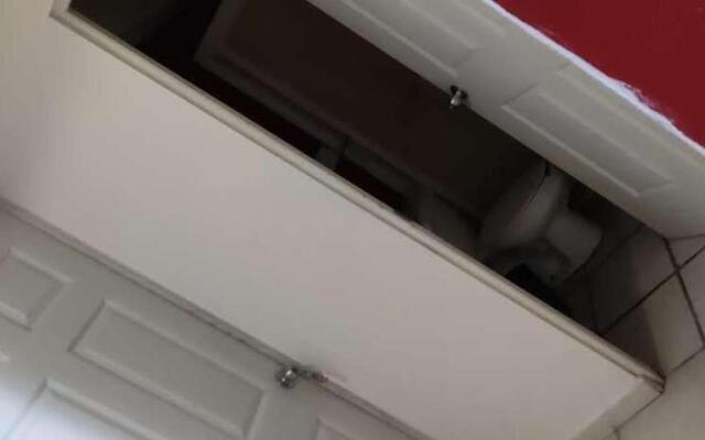 IOW4 HN Senior Suite