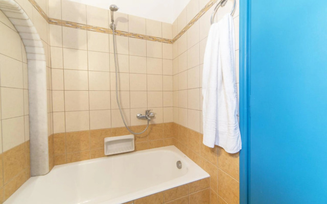 Astra Apartments