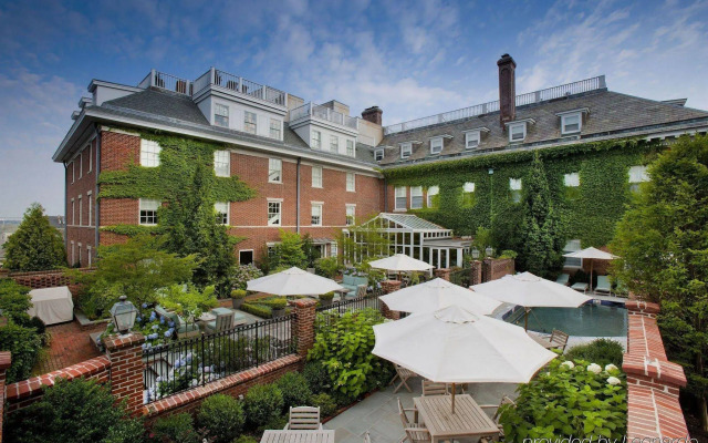 Vanderbilt, Auberge Resorts Collection