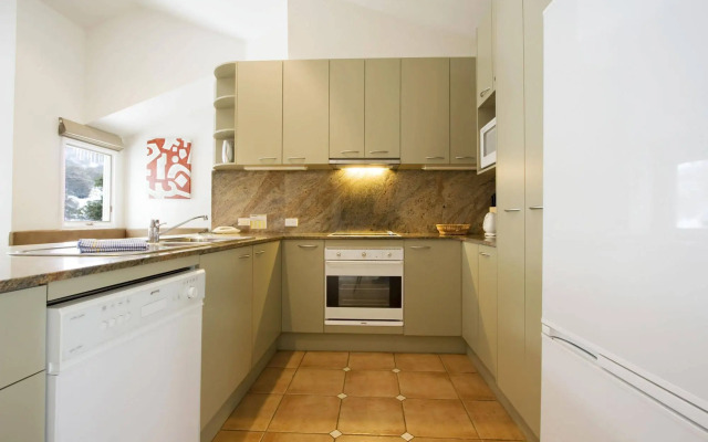 Lhotsky Apartments