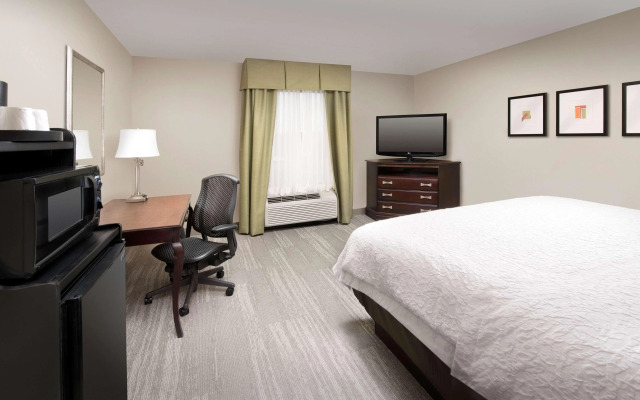 Hampton Inn Lenoir City
