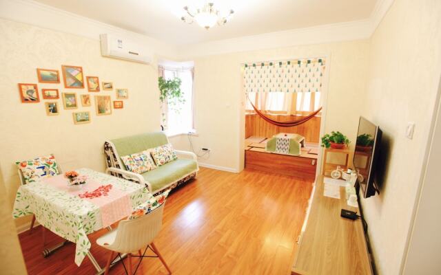 Xiaopang's Home Apartment