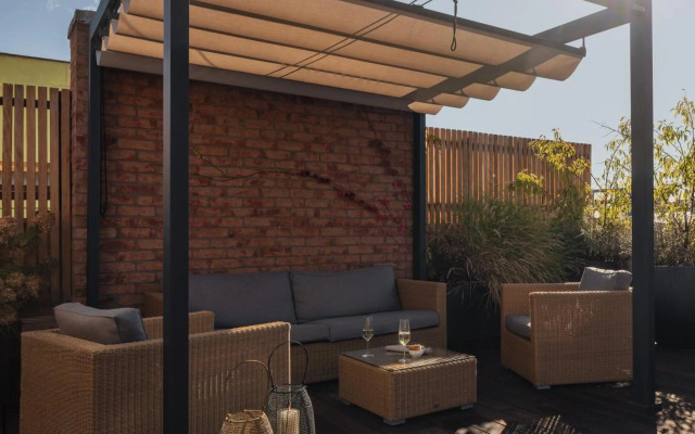 Sophisticated Apartment in Vinohrady by Prague Days