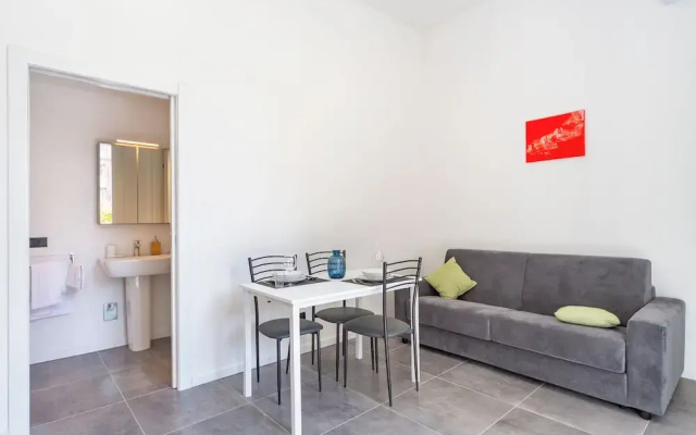 KHL apartments