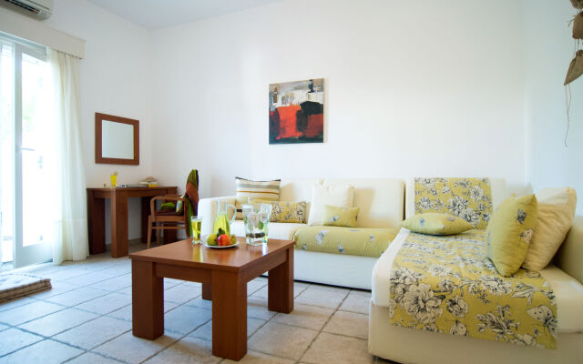 Mouras Resort - Luxury Maisonette Villas