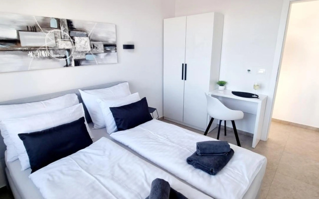Dinary Apartman