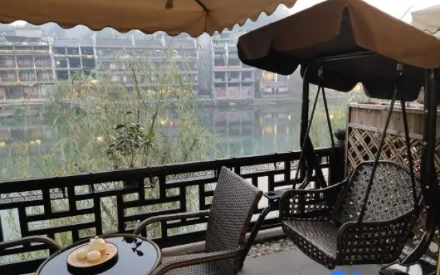 Impression Lishe Boutique River View Inn – Outside – Xiangxi