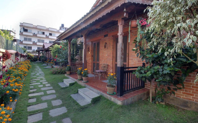 Vardan Resort n' Apartment