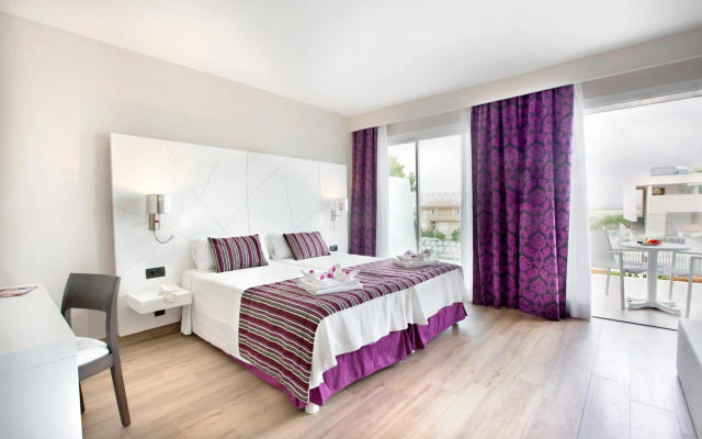 Mar Hotels Playa de Muro Suites