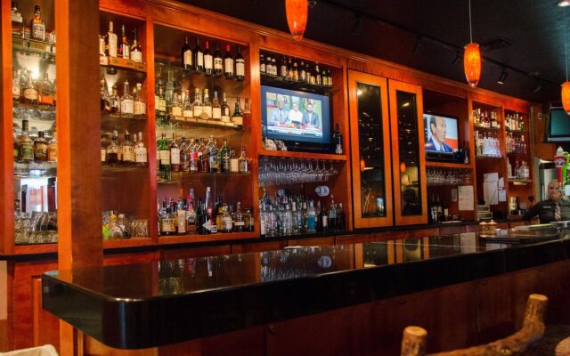 Holiday Inn Pewaukee - Milwaukee West by IHG