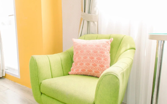 Comfort Living Studio Room At Bintaro Icon Apartment