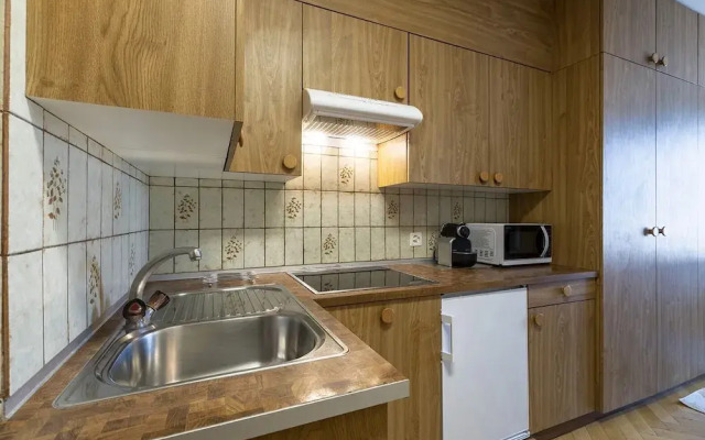Mole Residence by Homenhancement
