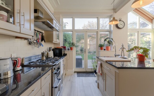 4 Bedroom House in Wandsworth Common
