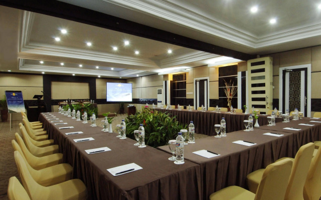 Singgasana Hotel Makassar