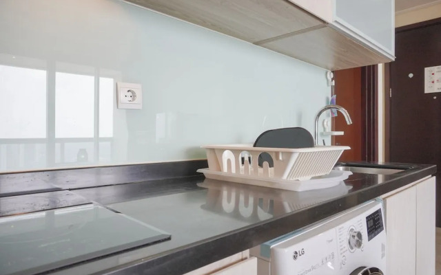 Modern And Elegant 2Br At Menteng Park Apartment
