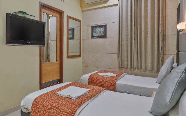 Bentley Hotel Marine Drive