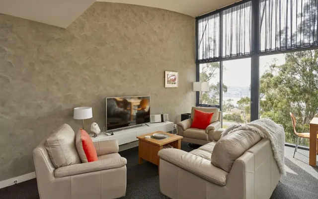 Rosevears Vineyard Retreat