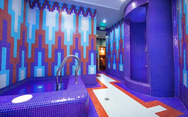 Nadiya Hotel