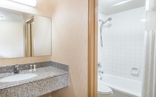 Howard Johnson Hotel Kitchener