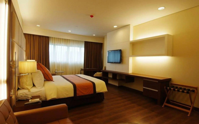 SanTomas Suites
