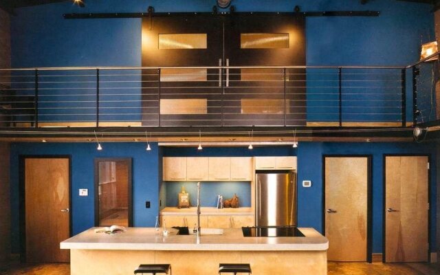 The Hangar Lofts Hotel
