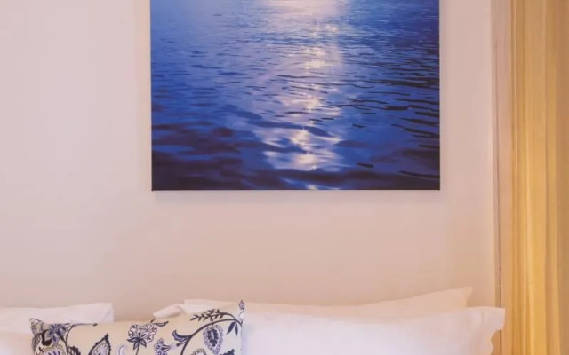 Aelia Apartments & Suites