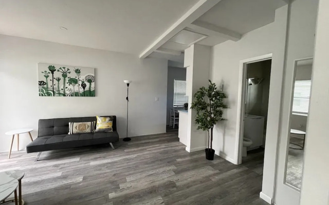Douglas Rd Apartments