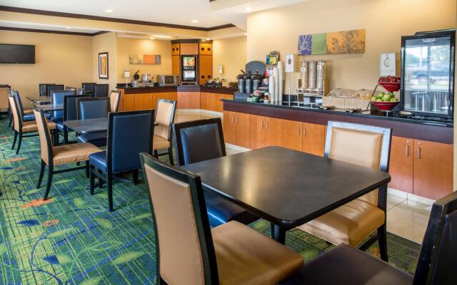 Fairfield Inn & Suites by Marriott Canton