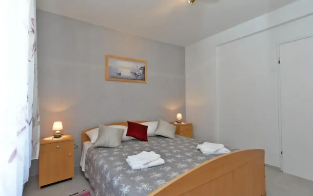 Welcoming Apartment With Garden