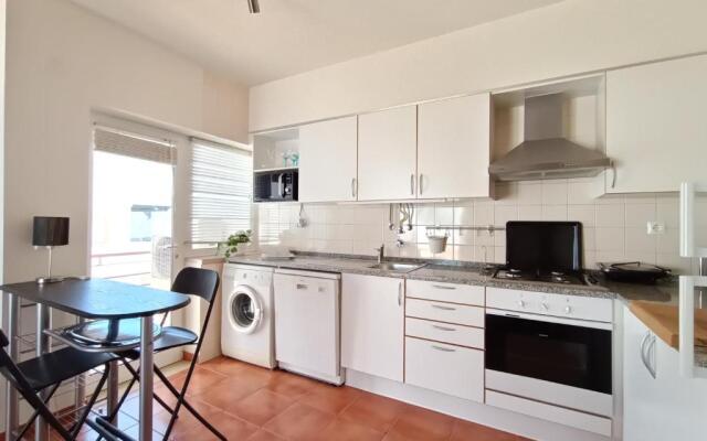 Quinta Gomeira by Amandio Batista