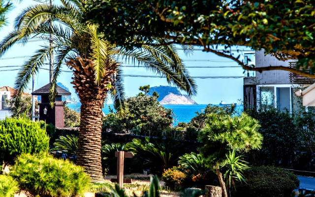 T Island Resort