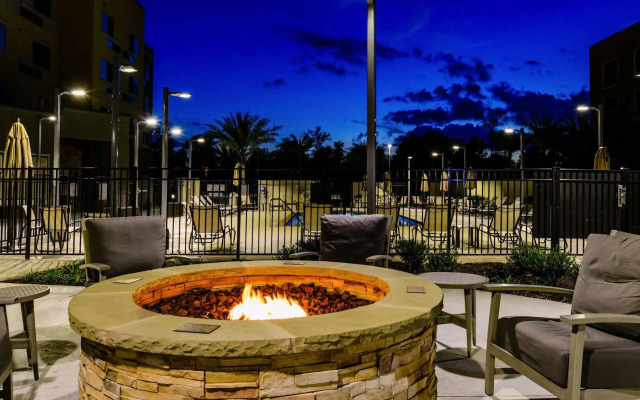 Courtyard Lake Charles