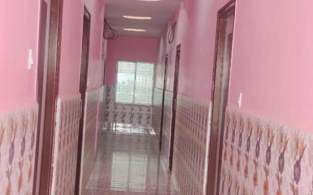 Goroomgo Pancham Continental Bareilly