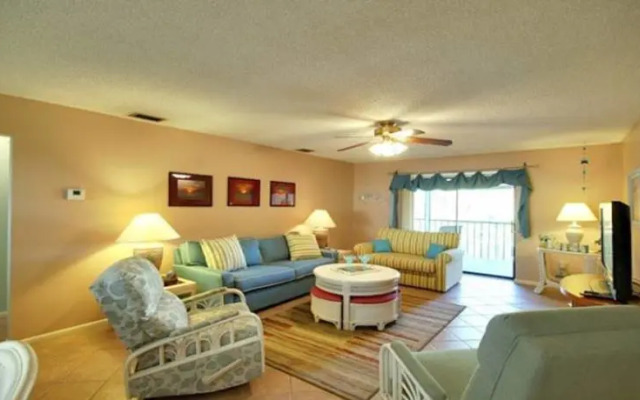 RedAwning Beach View 5