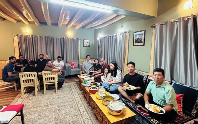 Hillside Homestay and Hostel