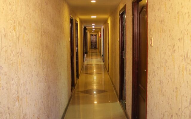 Hotel De Santosh Residency