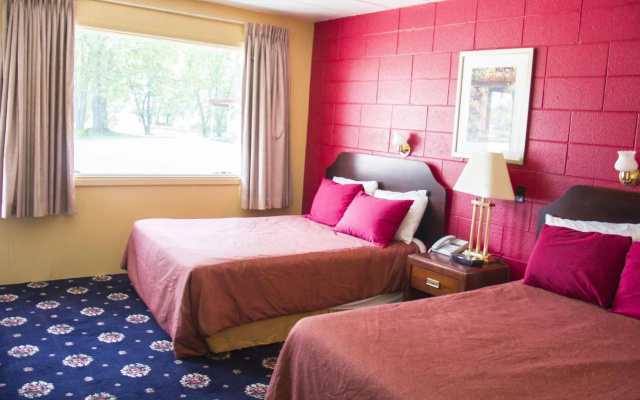 Riverview Motel