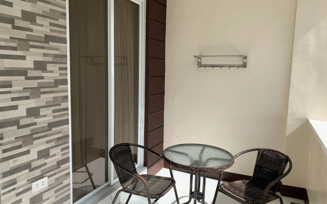 Villa MJ Maristela Beach Resort