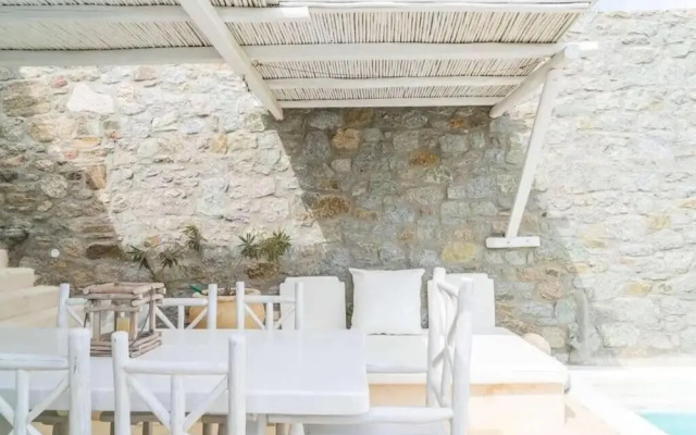 White Stone Mykonos