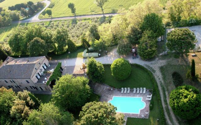 Villa in Montemaggiore With Private Pool