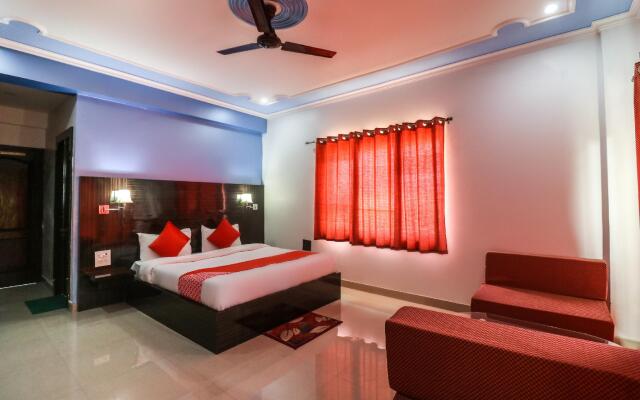 OYO 62042 Niloy Guest House