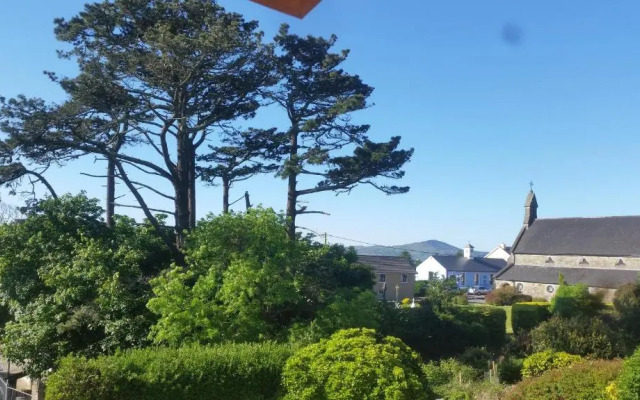 Bridge View House B&B and Restaurant