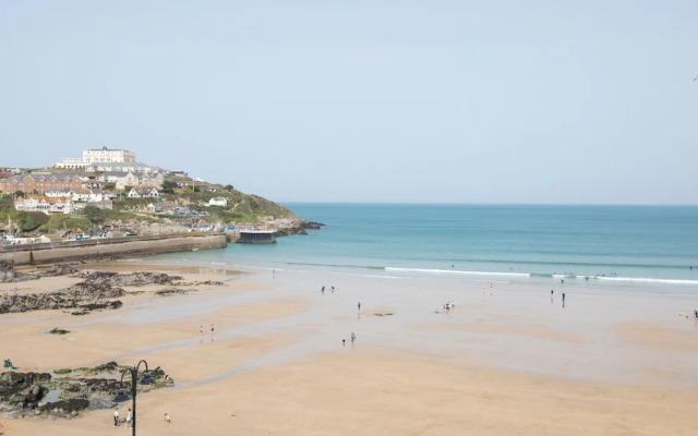 Onshore 6 - Newquay Towan Beach View