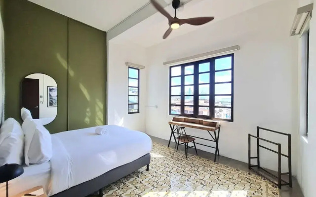 w Bold 1BR in Casco Viejo