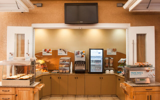 Holiday Inn Express West Los Angeles-Santa Monica