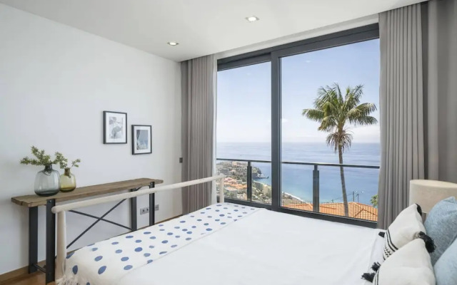 Vila Papagaio Verde by An Island Apart