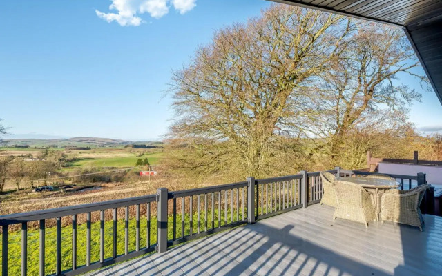 Nunland Hillside Lodges