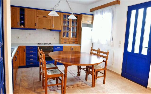 Electra Village House